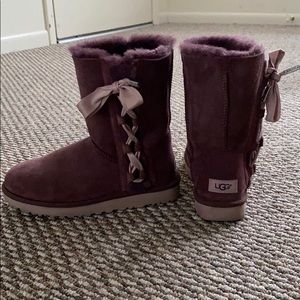 Uggs Authentic Size 8